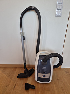 Tolmuimeja Philips (1 foto / 6)