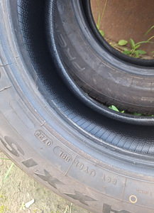 225/60/R15 (3 foto / 6)