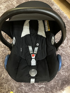 Maxi Cosi Cabriofix автолюлька (3 фото из 9)