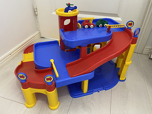 Viking toys suur garaaž (3 foto / 4)