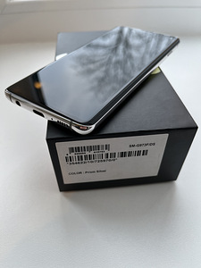 Telefon Samsung Galaxy S10 8/128 GB + Buds + 64 GB (3 foto / 7)
