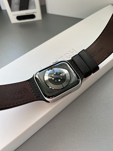 Watch Series 8 GPS 45mm+Njord Salmon Leather starp+3x straps (3 foto / 7)