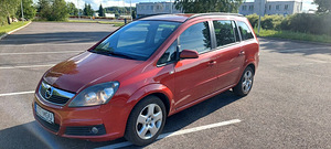 Opel Zafira (2 foto / 11)