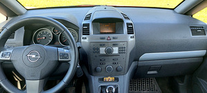 Opel Zafira (10 foto / 11)