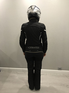 Alpinstar moto kombe ja Scoorpion EXO 500 kiiver (2 foto / 9)