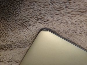 Macbook AIR (3 foto / 5)