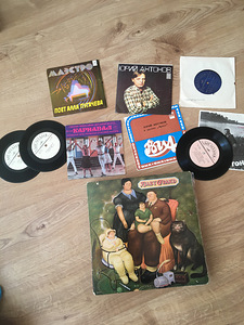 Виниловые пластинки (2 фото из 3)