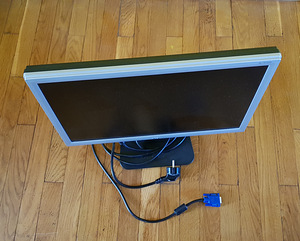 Aceri monitor (3 foto / 3)