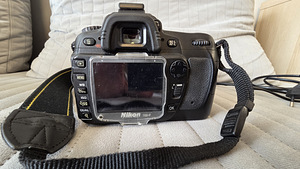 Nikon D80 komplekt + objektiiv, aku, laadija ja kott (5 foto / 6)