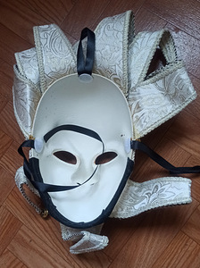 Венецианская маска (3 фото из 4)