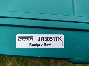 Plastkohver universaalsaele Makita JR3051TK (3 foto / 4)