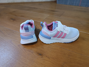 Adidas tossud , suurus 28 (2 foto / 2)