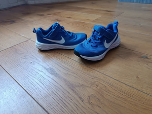 Nike tossud , suurus 31.5 (1 foto / 3)