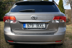 Toyota Avensis 2,0 diesel 91kW - 2014 (5 foto / 13)