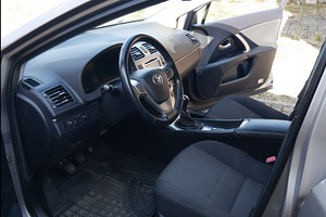 Toyota Avensis 2,0 diesel 91kW - 2014 (8 foto / 13)