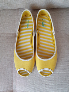 Baleriinad Lacoste 38 suurus (2 foto / 3)