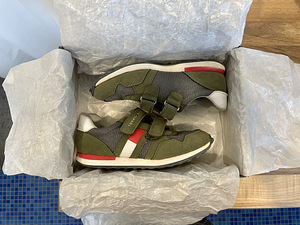 Tommy Hilfiger кроссовки (8 фото из 9)