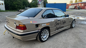 BMW 328i Turbo (3 foto / 4)