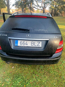Mercedes-Benz (3 foto / 3)