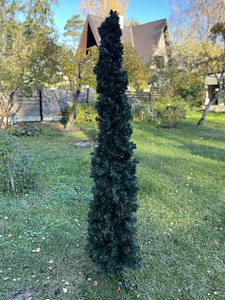 Jõulukuusk kunst TUJA 200cm koos jalaga (1 foto / 2)