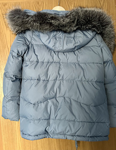 Зимняя куртка (2 фото из 3)