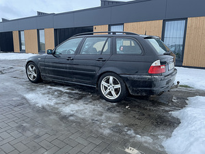 BMW 330i М-Пакет МКПП 170квт (3 фото из 6)