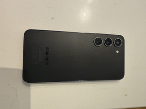 Samsung s23 128gb (2 foto / 3)
