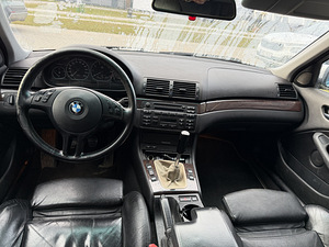 BMW 330i 170kw manu (6 foto / 8)
