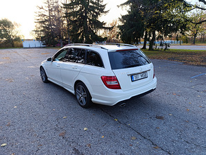 Mercedes-Benz C250 4-matic AMG-pakett (3 foto / 8)