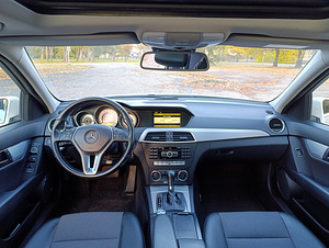 Mercedes-Benz C250 4-matic AMG-pakett (8 foto / 8)