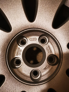 Audi R16 (5x112) (3 foto / 3)