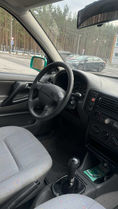 Volkswagen Polo (8 foto / 9)