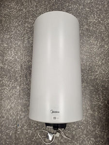 Boiler Midea 100l (1 foto / 3)