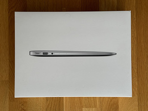 Apple Macbook Air 13" 2017, 8gb ram, 128gb ssd, rus A14166