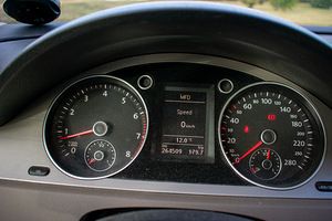 VW Passat 1.4TSI 110kw (12 foto / 14)