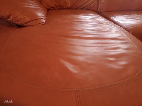 Кожаный диван (фото #4)