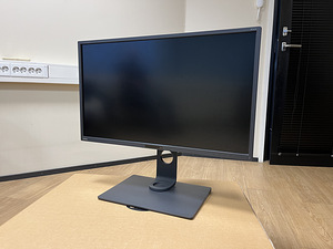 Benq PD3200U 32" 4k monitor (2 foto / 5)