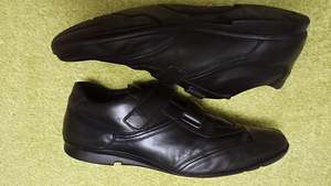 Hugo Boss Suurus 44 made in italy kingad (4 foto / 6)