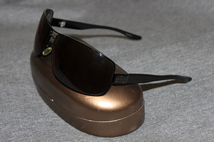 GUCCI Päikeseprillid (1 foto / 9)