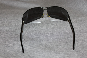 GUCCI Päikeseprillid (6 foto / 9)
