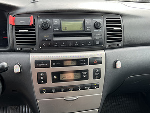 Toyota Corolla (10 foto / 15)