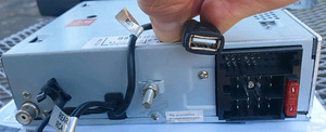 2 USB/AUX/MP3 Blaupunkt San Francisco 320 (8 foto / 9)