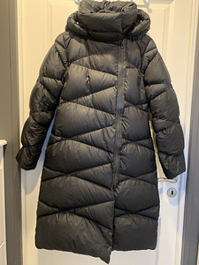 Пуховое пальто Helly Hansen , M (1 фото из 3)
