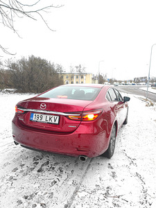 Mazda 6 2020 (7 фото из 14)