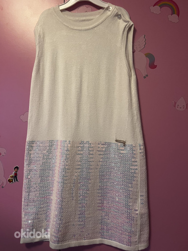 Платье Guess 5/6 лет, 116-120 см.