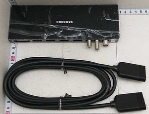 SAMSUNG One connect box (2 foto / 3)