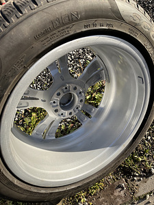 Müüa BMW x5 f15 veljed rehvidega (7 foto / 9)