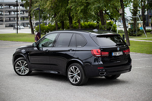 BMW X5 F15 2017 (3 foto / 12)