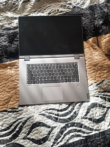 Sülearvuti Lenovo (4 foto / 7)