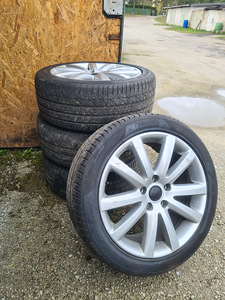 PIRELLI (2 foto / 4)